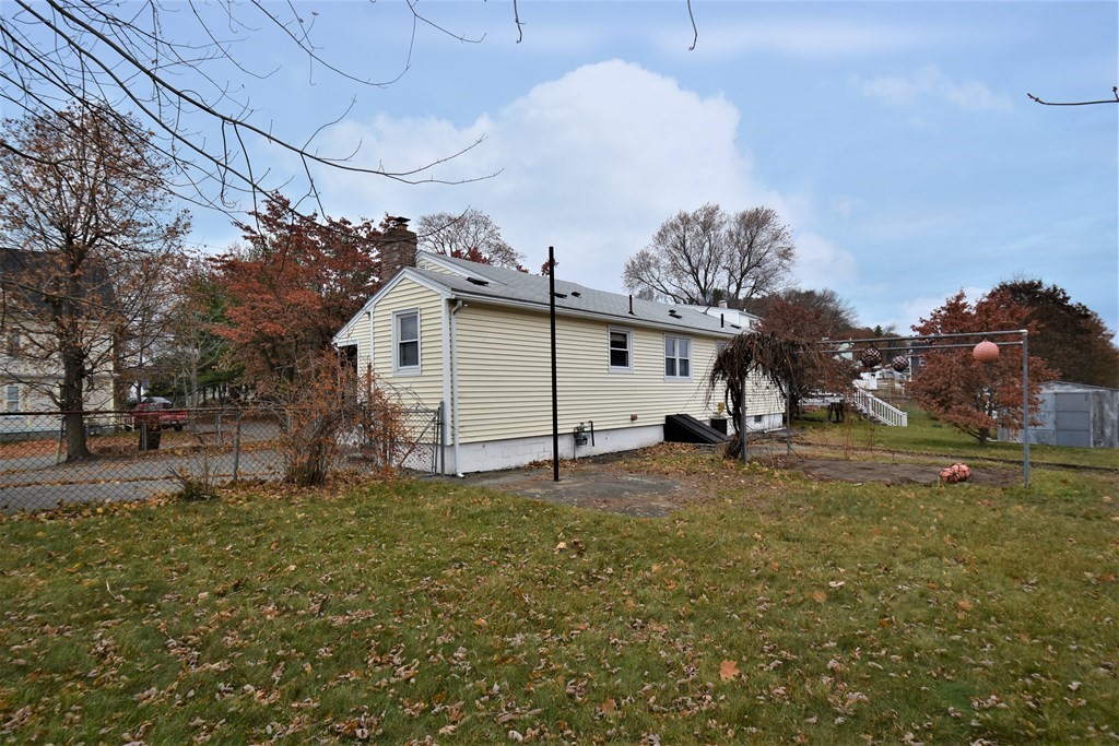 480 Butman Road Lowell, MA 01852 - Photo 4 of 17 Gallery Image 4