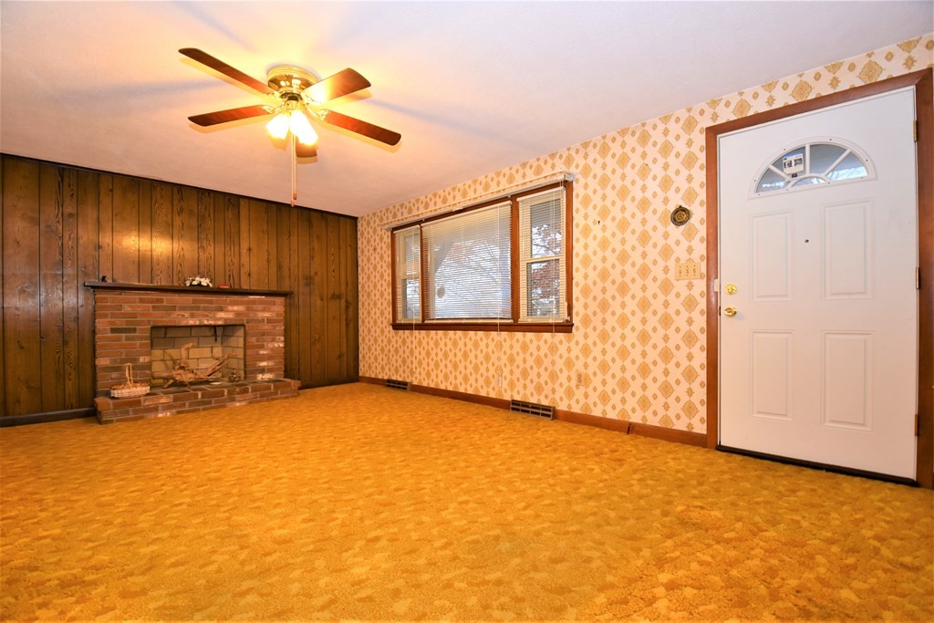 480 Butman Road Lowell, MA 01852 - Photo 6 of 17 Gallery Image 6