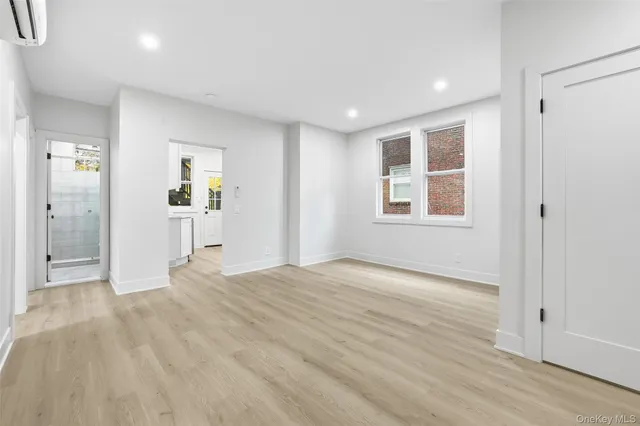 $3,500 | 36 Dunwoodie Street, Unit 1, Yonkers, NY 10704