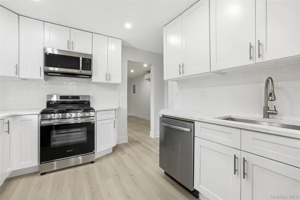$3,500 | 36 Dunwoodie Street, Unit 1, Yonkers, NY 10704