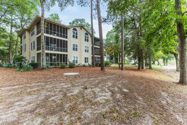 $285,000 | 223 Clubhouse Road, Unit 6, Sunset Beach, NC 28468