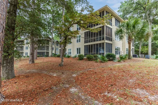 $285,000 | 223 Clubhouse Road, Unit 6, Sunset Beach, NC 28468