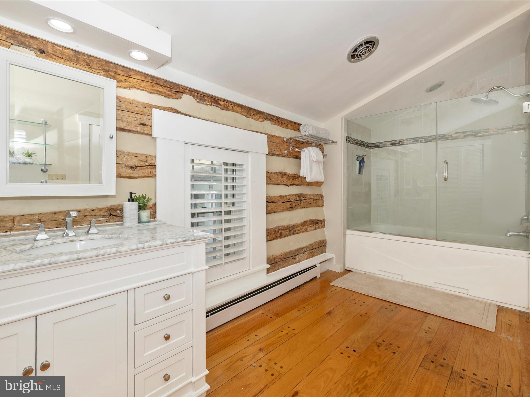 18608 Windsor Forest Road Mount Airy, MD 21771 - Photo 24 of 56 Primary Bathroom