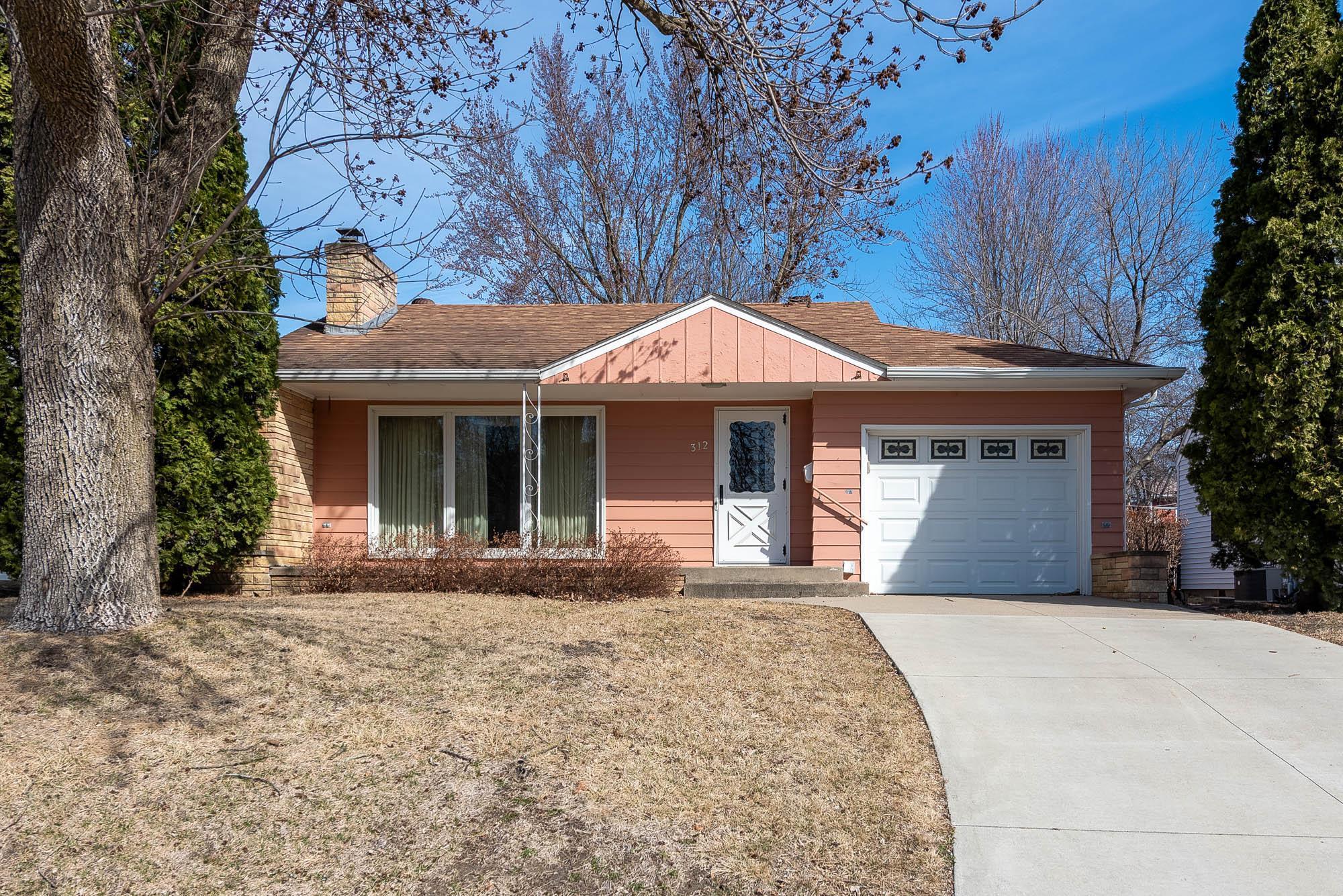 312 7th Avenue Northwest Waseca, MN 56093 - Photo 1 of 1
