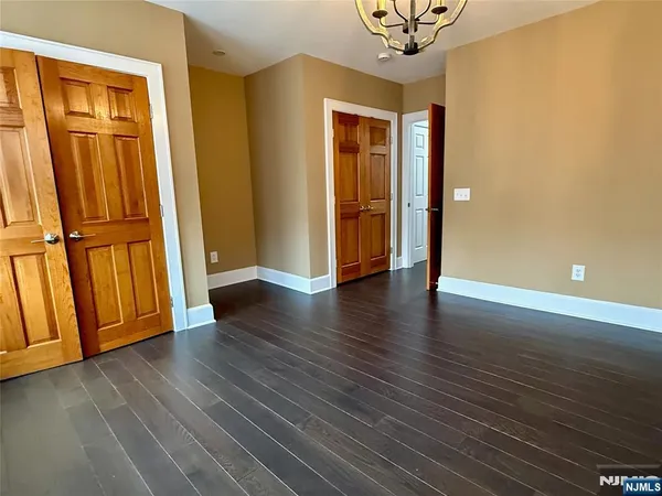 $3,200 | 59 Laurel Avenue, Unit RIGHT SIDE, Kearny, NJ 07032