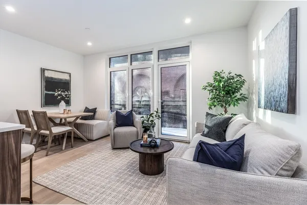 $849,000 | 1395 Washington Street, Unit 403, Boston, MA 02118