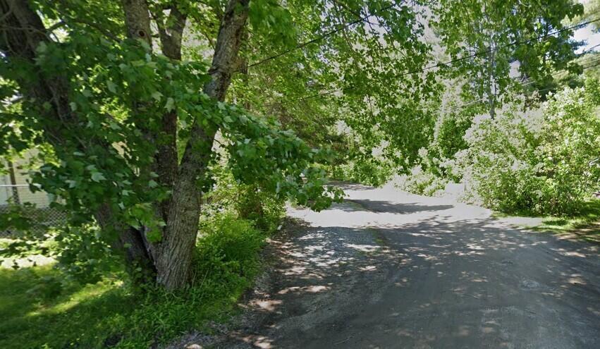 7 Birdsong Lane Windham, ME 04062 - Photo 3 of 5 20250609155637885969000000-o