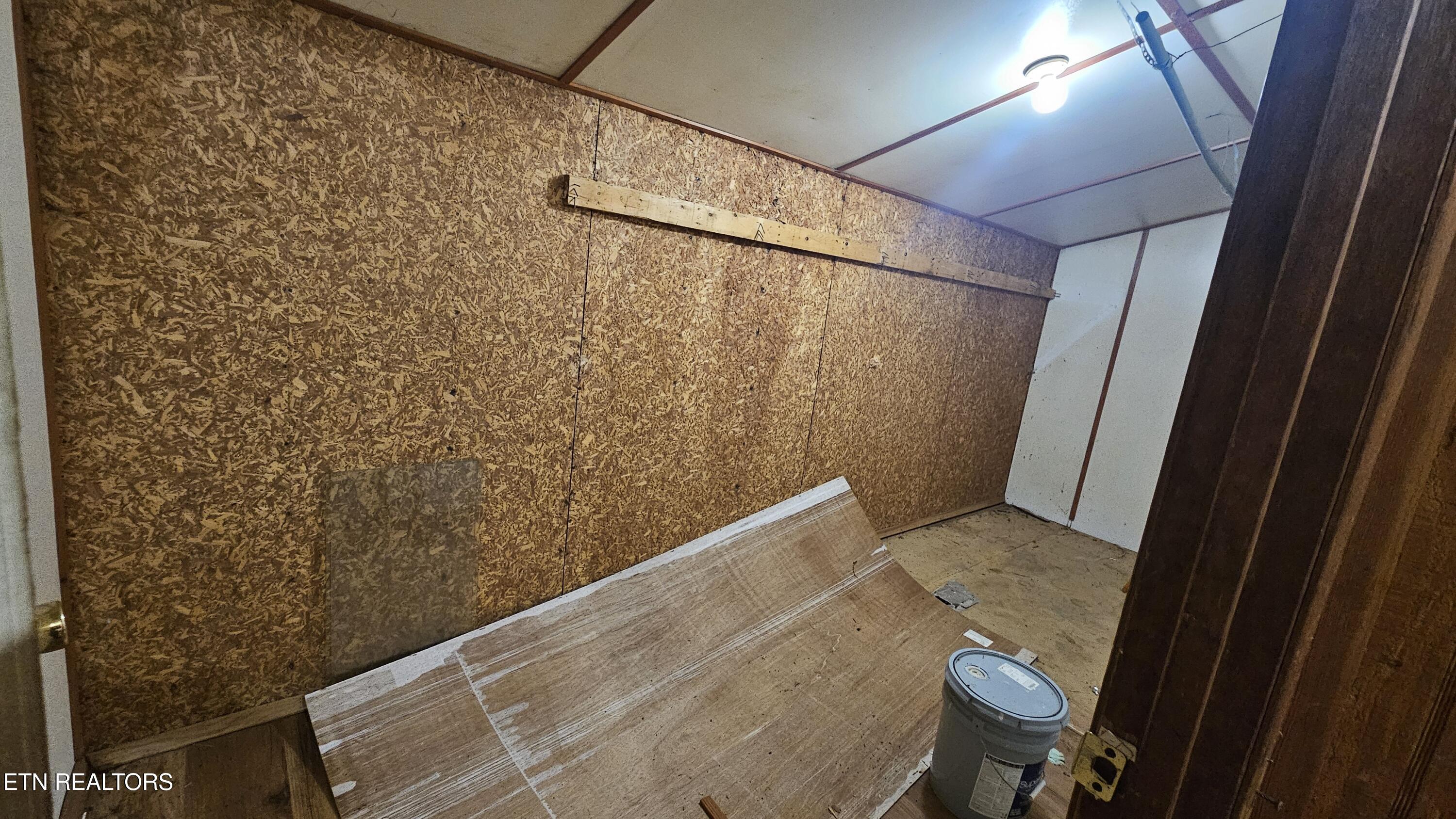 1635 Old Chilhowee Road Seymour, TN 37865 - Photo 20 of 29 Extra space storage off hall