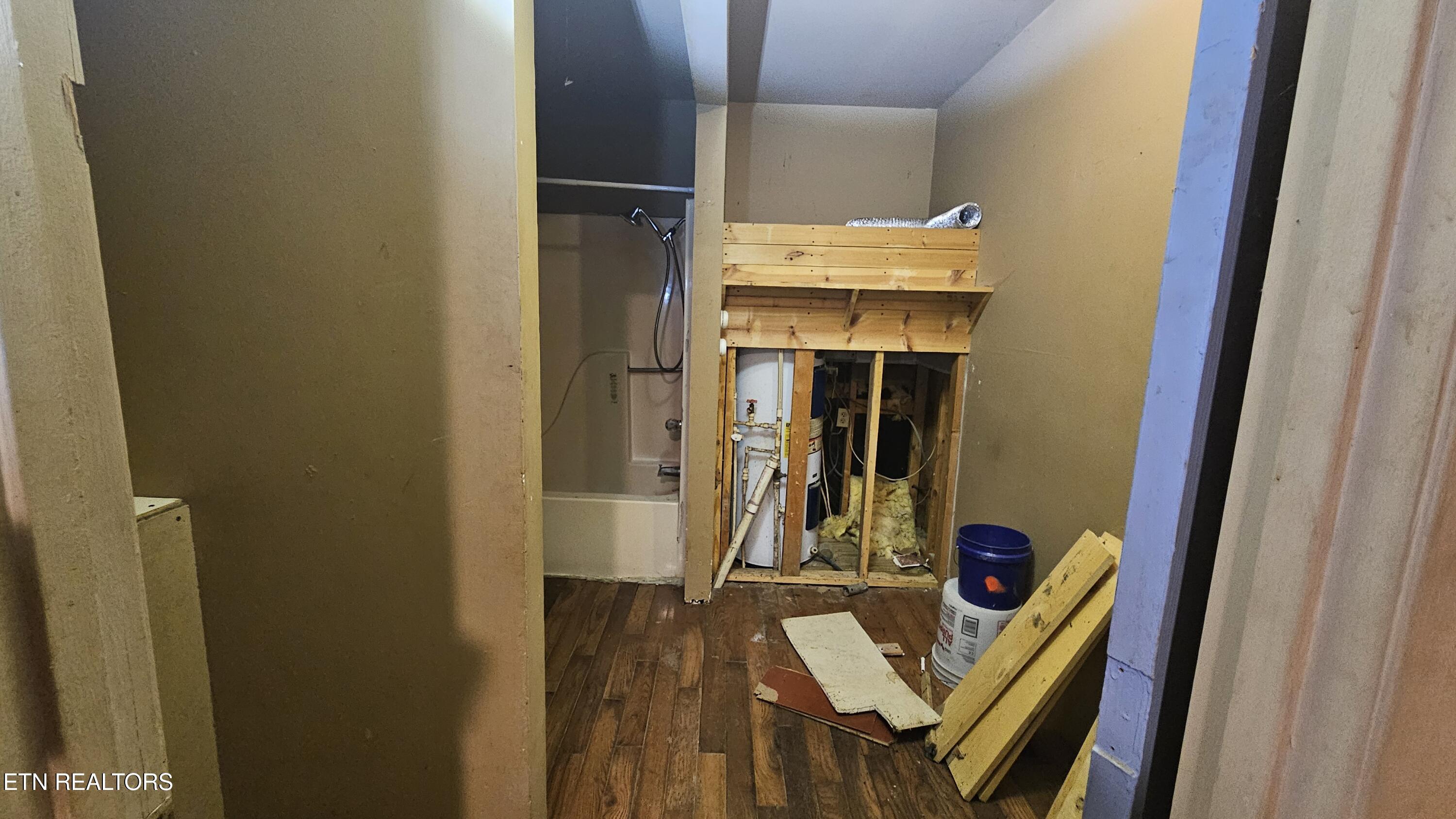 1635 Old Chilhowee Road Seymour, TN 37865 - Photo 23 of 29 Bath 1