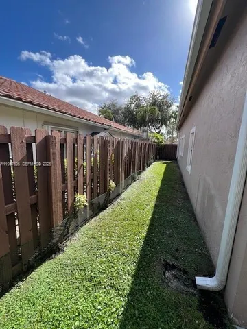 $5,500 | 11313 Northwest 65th Street, Doral, FL 33178