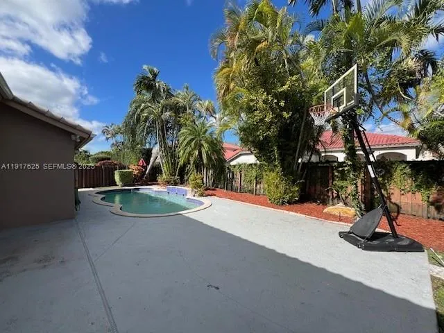 $5,500 | 11313 Northwest 65th Street, Doral, FL 33178