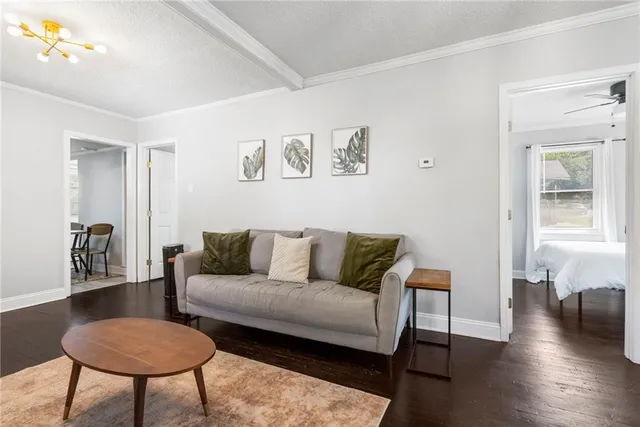 $210,000 | 2922 West 43rd Terrace, Kansas City, KS 66103