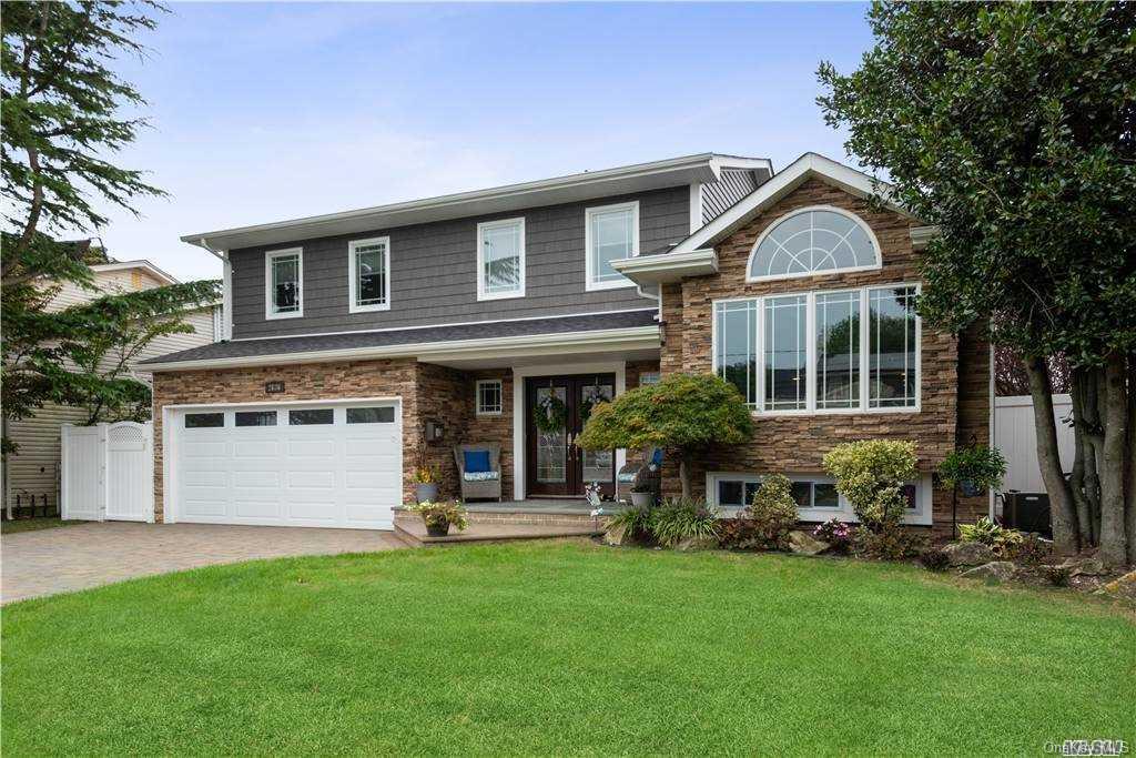 Welcome to 2636 S. Seamans Neck Rd in Kenwood Estates
