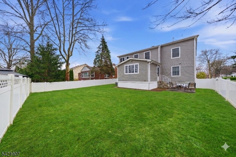 122 Kipling Avenue Springfield, NJ 07081 - Photo 30 of 36