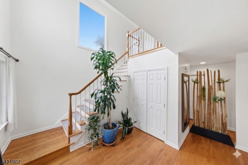 122 Kipling Avenue Springfield, NJ 07081 - Photo 7 of 36