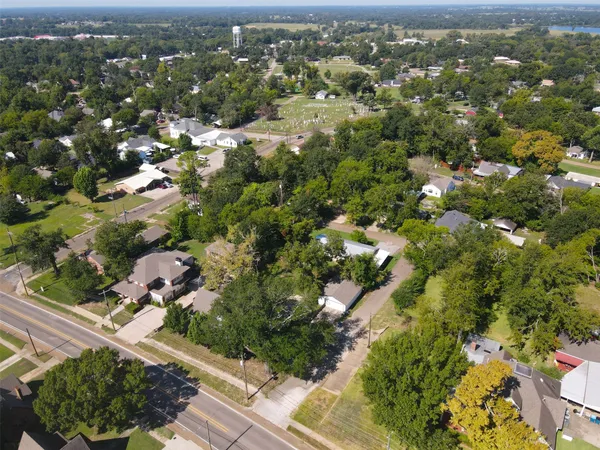 $2,400 | 605 North Main Street, Winnsboro, TX 75494