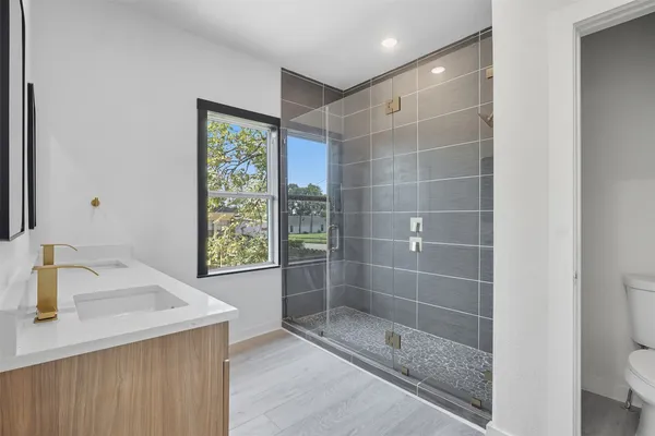 $2,400 | 605 North Main Street, Winnsboro, TX 75494