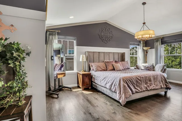 $3,950 | 3227 North Heritage Lane, Arlington Heights, IL 60004