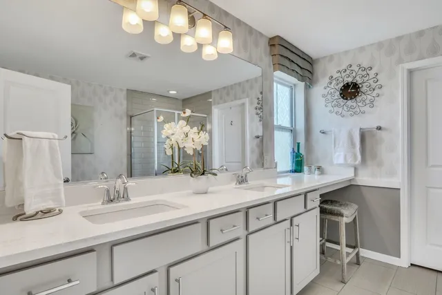 $3,950 | 3227 North Heritage Lane, Arlington Heights, IL 60004