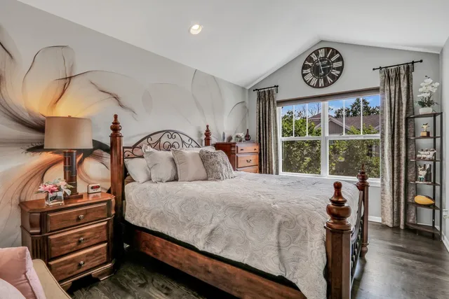 $3,950 | 3227 North Heritage Lane, Arlington Heights, IL 60004