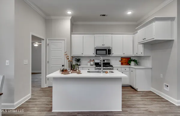 $339,999 | 105 Jasmine Cove Drive, Brandon, MS 39042