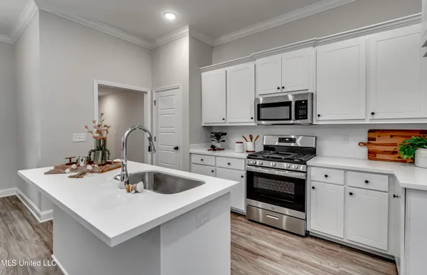 $339,999 | 105 Jasmine Cove Drive, Brandon, MS 39042