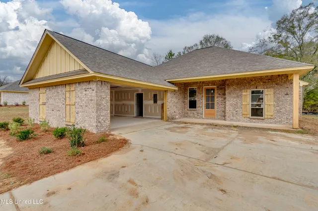 $344,999 | 105 Jasmine Cove Drive, Brandon, MS 39042