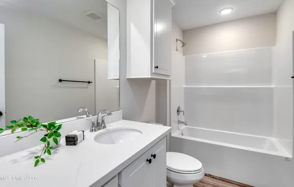 $339,999 | 105 Jasmine Cove Drive, Brandon, MS 39042