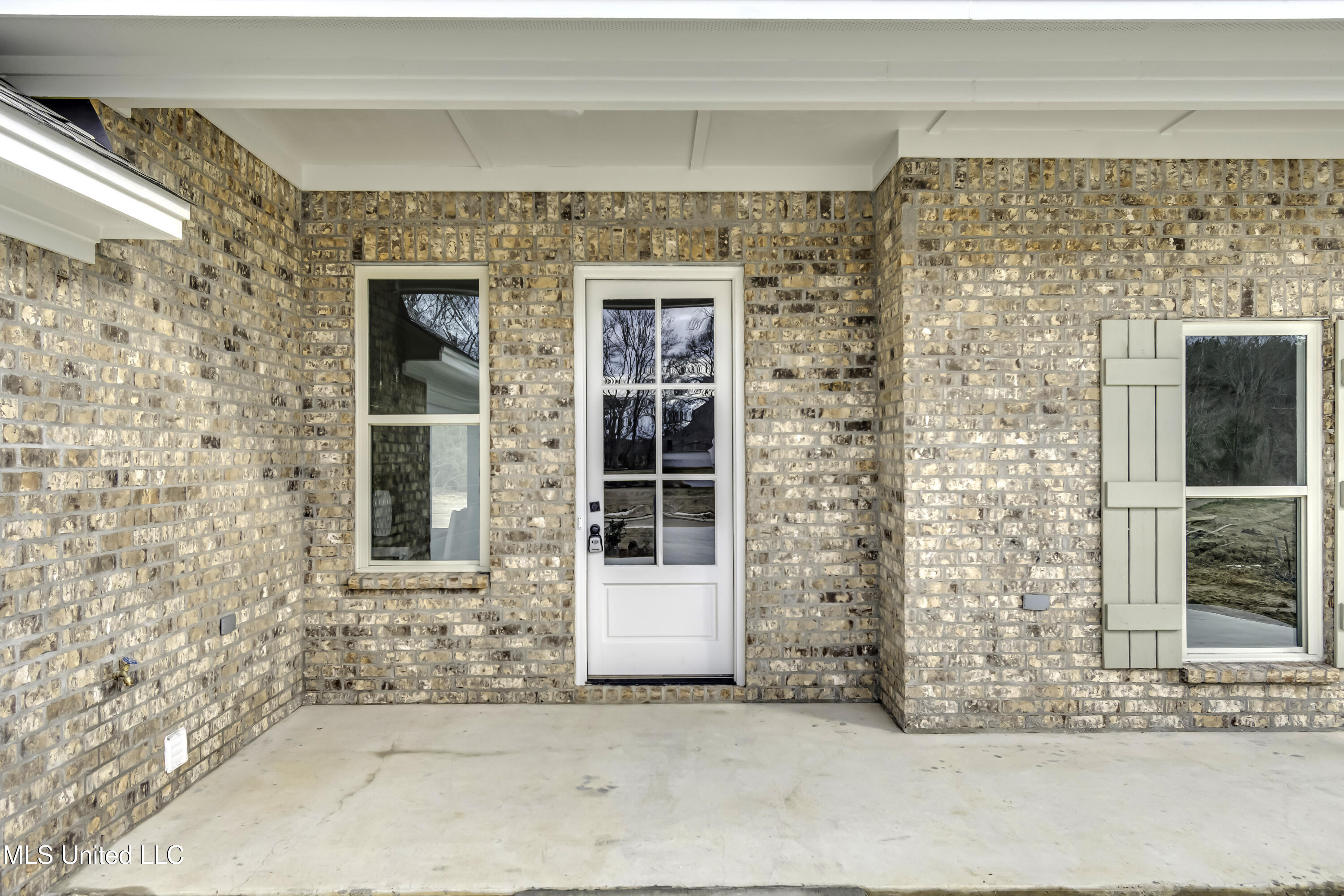 105 Jasmine Cove Drive Brandon, MS 39042 - Photo 3 of 34 105 Jasmine Cove Dr--2