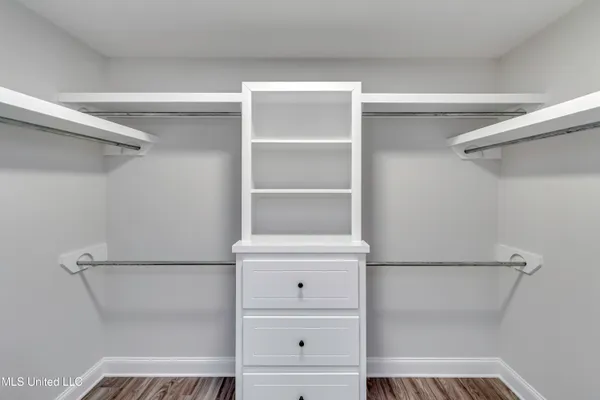 $339,999 | 105 Jasmine Cove Drive, Brandon, MS 39042