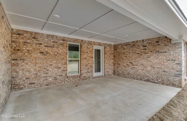 $339,999 | 105 Jasmine Cove Drive, Brandon, MS 39042