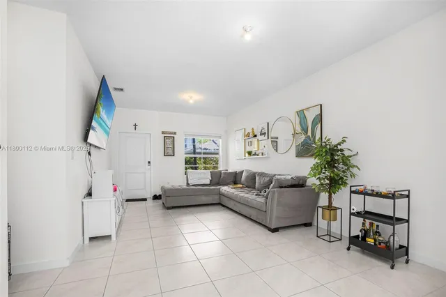 $359,900 | 550 Northeast 4th Avenue, Florida City, FL 33034