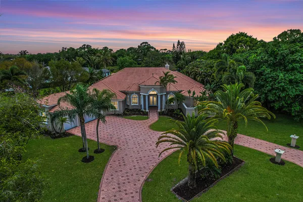 $1,850,000 | 8280 Woodsmuir Drive, Palm Beach Gardens, FL 33412