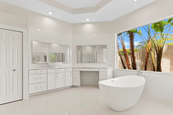 $1,850,000 | 8280 Woodsmuir Drive, Palm Beach Gardens, FL 33412