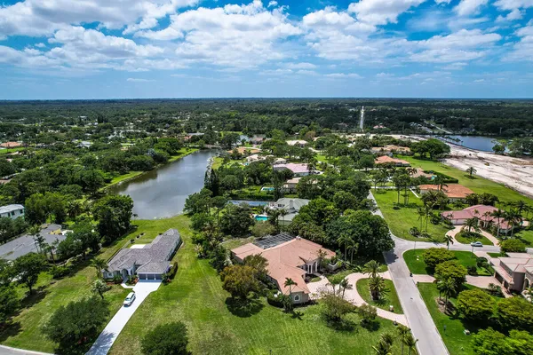 $1,850,000 | 8280 Woodsmuir Drive, Palm Beach Gardens, FL 33412