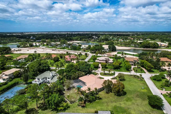 $1,850,000 | 8280 Woodsmuir Drive, Palm Beach Gardens, FL 33412