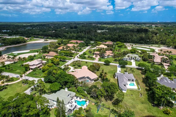 $1,850,000 | 8280 Woodsmuir Drive, Palm Beach Gardens, FL 33412