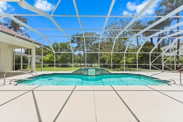 $1,850,000 | 8280 Woodsmuir Drive, Palm Beach Gardens, FL 33412