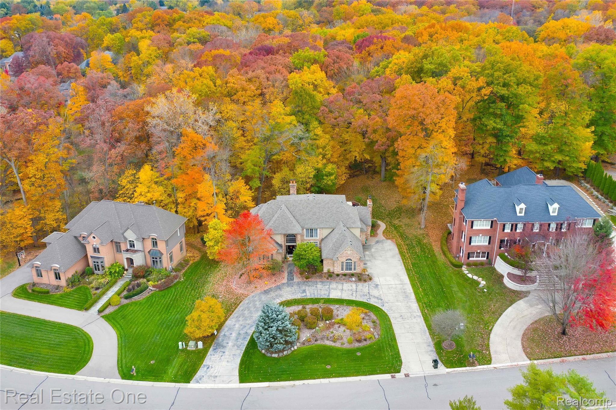 1601 Scenic Hollow Rochester, MI 48306 - Photo 47 of 57 DJI_0754-Edit.jpg