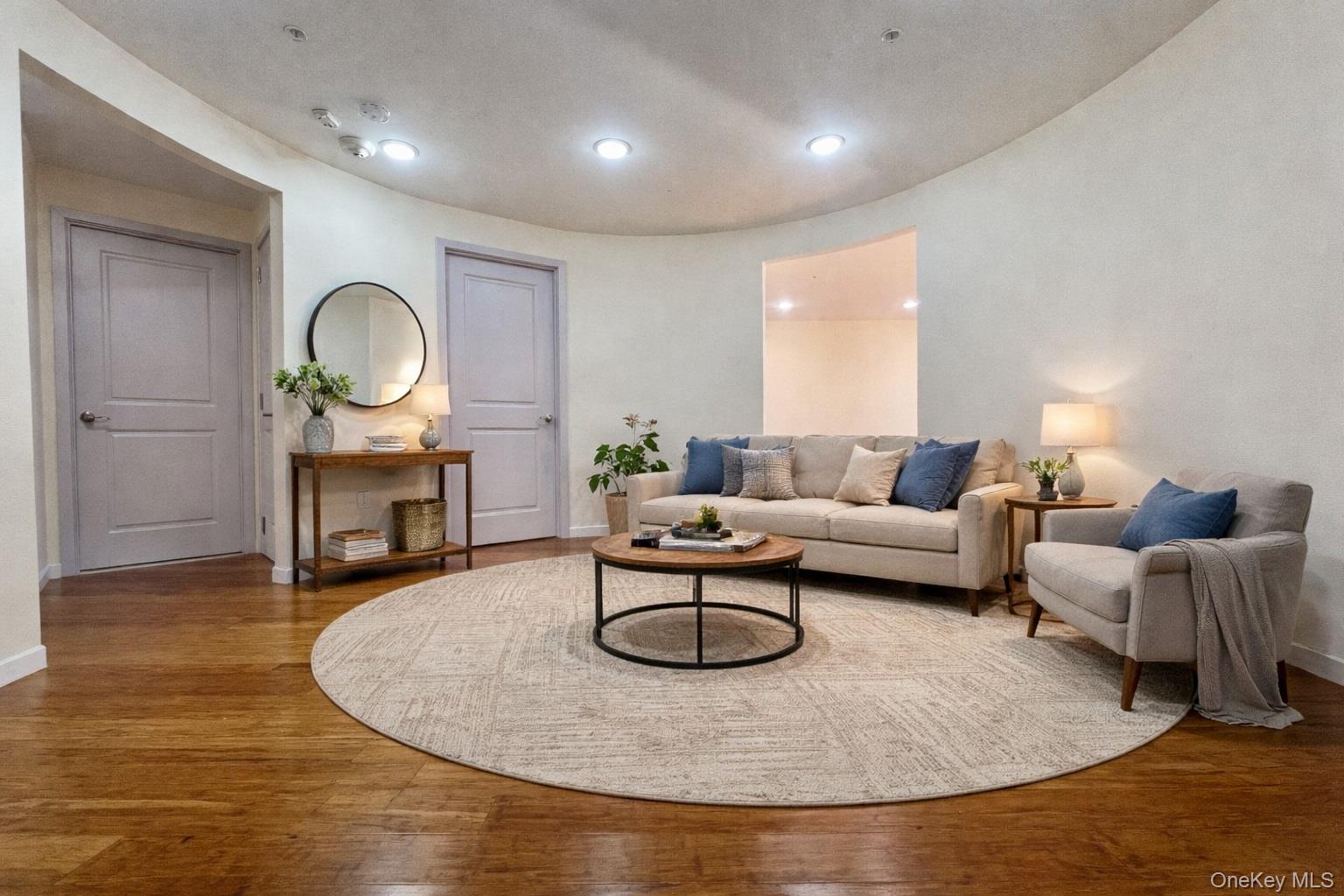 55 South Middle Neck Road, Unit 4C Great Neck, NY 11021 - Photo 2 of 12