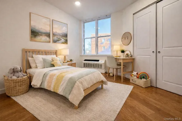 $4,600 | 55 South Middle Neck Road, Unit 4C, Great Neck, NY 11021