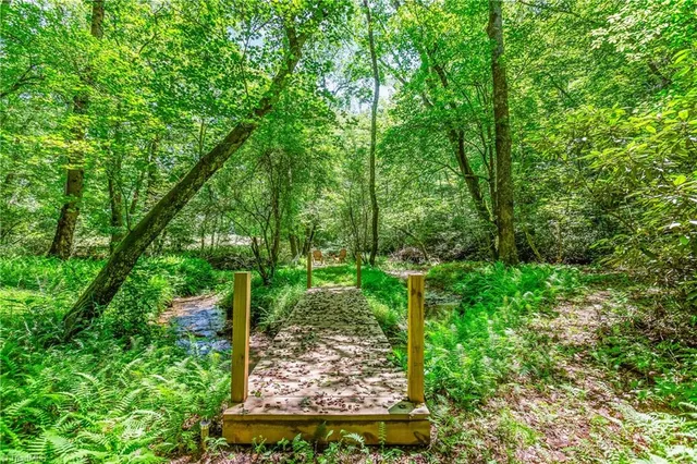 $265,000 | 1174 Byrds Curve Road, Elkin, NC 28621