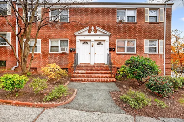 $260,000 | 717 Tuckahoe Road, Unit 16A, Yonkers, NY 10710