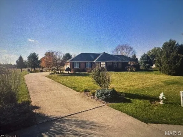 $452,500 | 8425 Bluegill Drive, New Baden, IL 62265