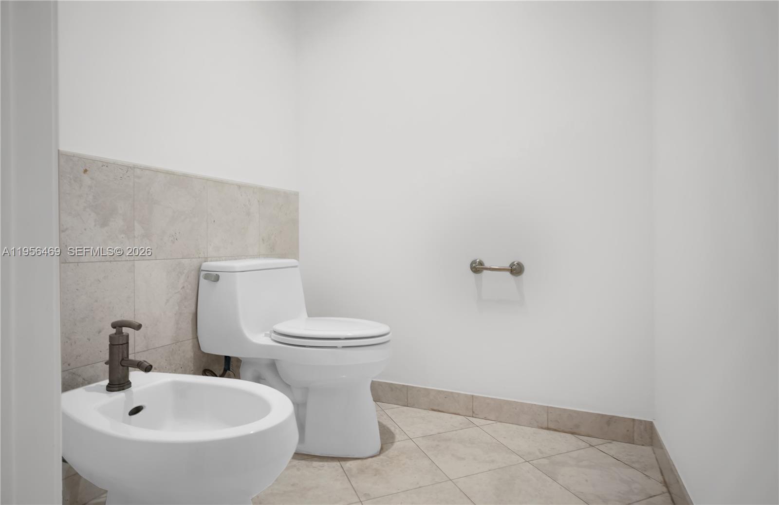 901 Brickell Key Boulevard, Unit 805 Miami, FL 33131 - Photo 17 of 45