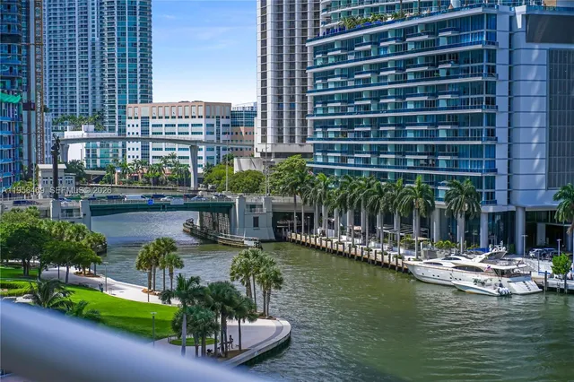 $5,900 | 901 Brickell Key Boulevard, Unit 805, Miami, FL 33131