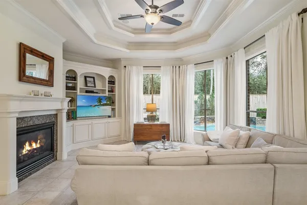 $7,400 | 2 Lenox Hill Drive, The Woodlands, TX 77382
