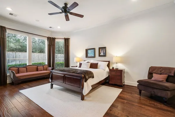 $7,400 | 2 Lenox Hill Drive, The Woodlands, TX 77382