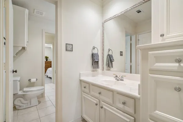 $7,400 | 2 Lenox Hill Drive, The Woodlands, TX 77382