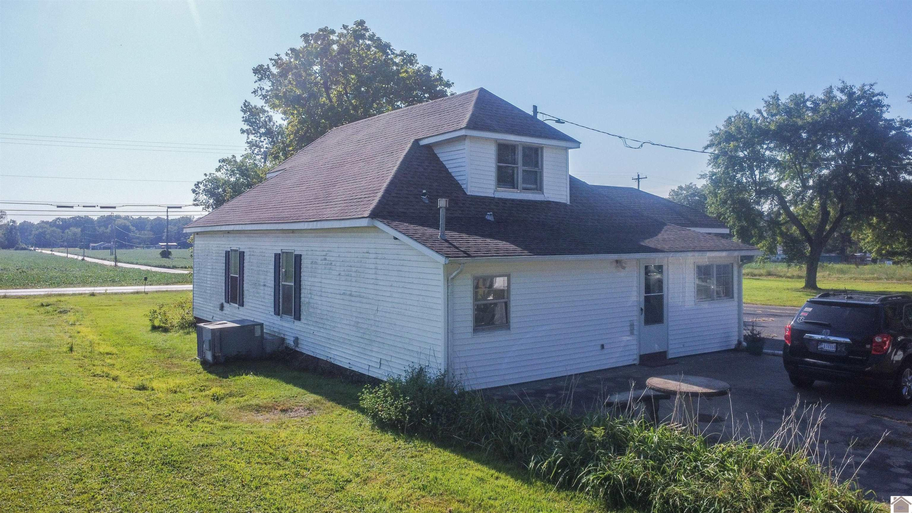 5179 Old Mayfield Road Paducah, KY 42003 - Photo 3 of 32 Photo 3